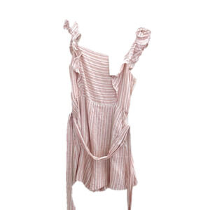 🌿All In Favor Women’s romper white, pink and pastels. Size small. NWT🌿